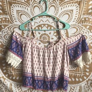 Cute flowey off the shoulder blouse